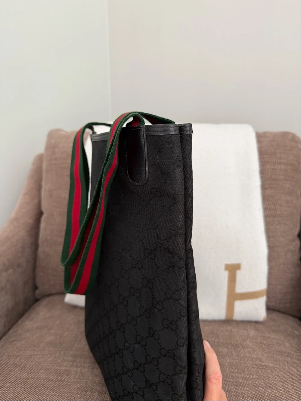 Gucci authentic black monogram canvas tote bag red green ribbon handles